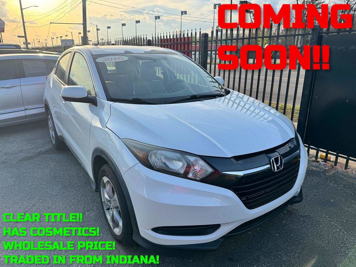 Used 2016 Honda HR-V LX image 1