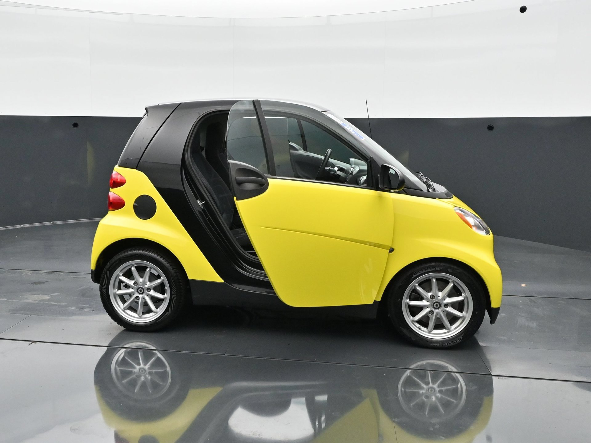 Used 2008 smart fortwo passion RWD image 27
