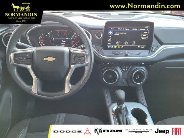 Used 2025 Chevrolet Blazer LT FWD image 7