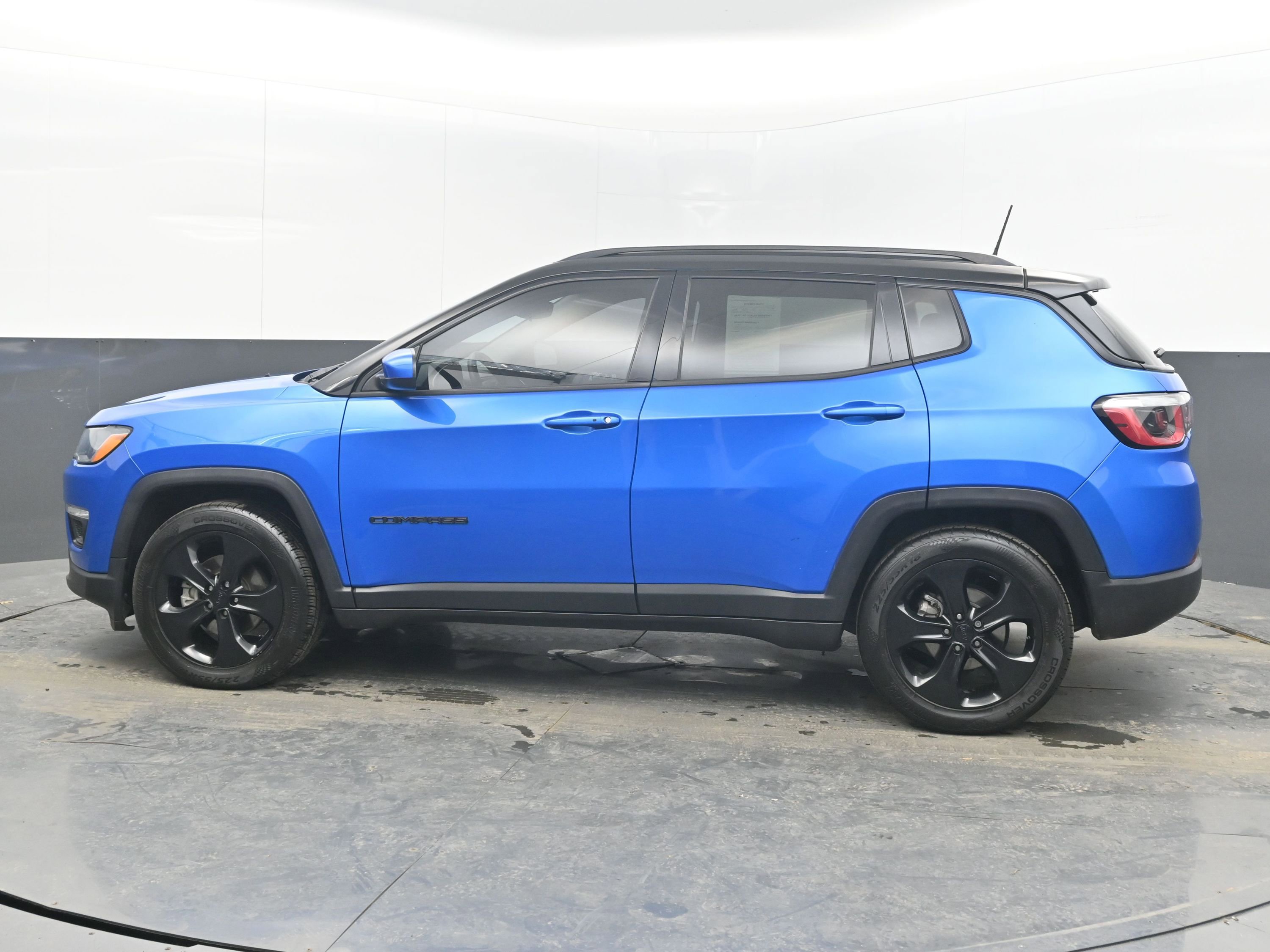 Used 2020 Jeep Compass Latitude image 5