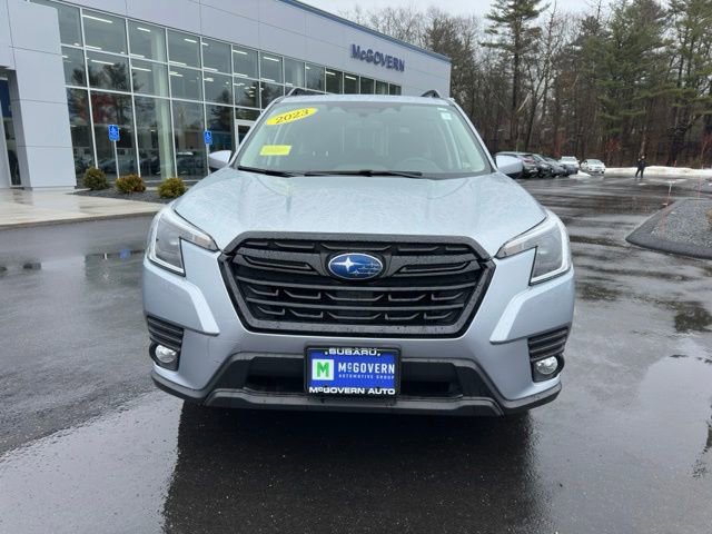 Used 2023 Subaru Forester Premium image 2