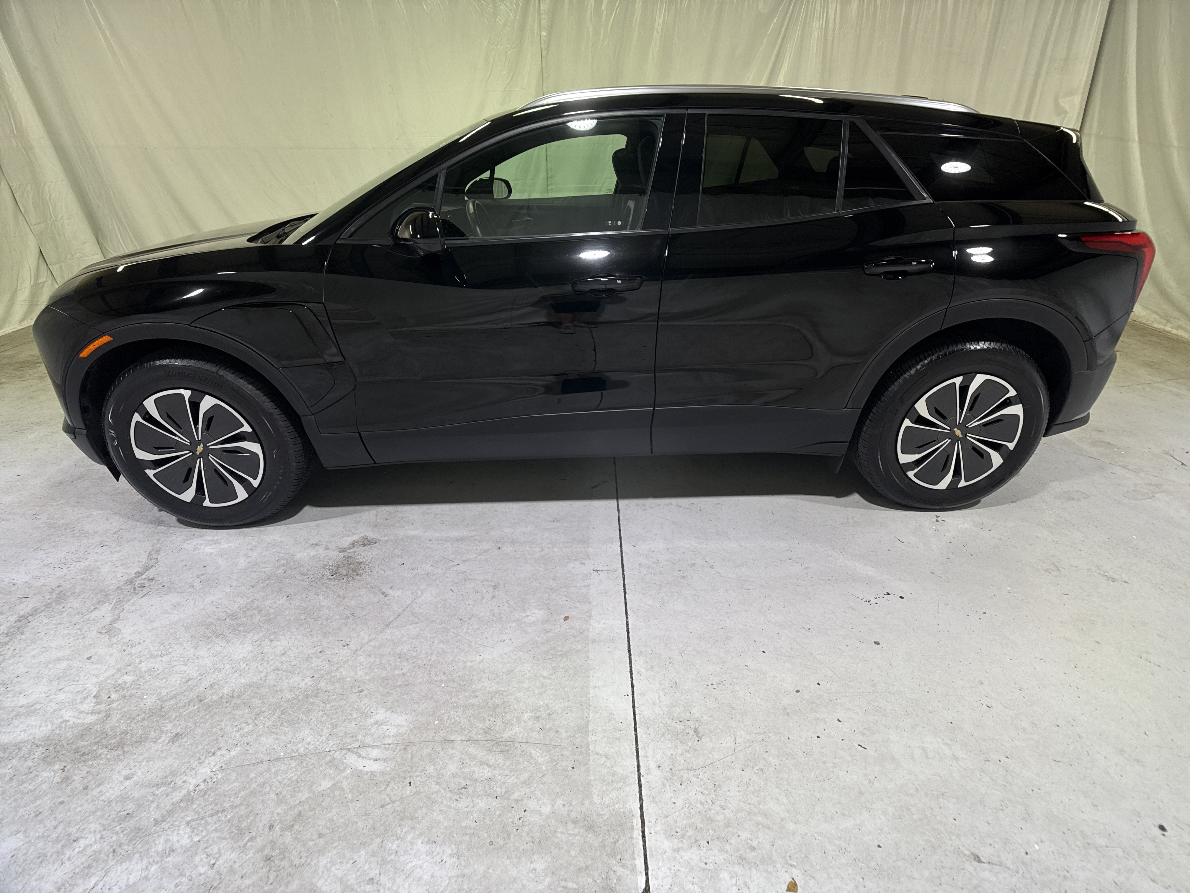 Certified 2024 Chevrolet Blazer EV LT AWD/4WD image 7