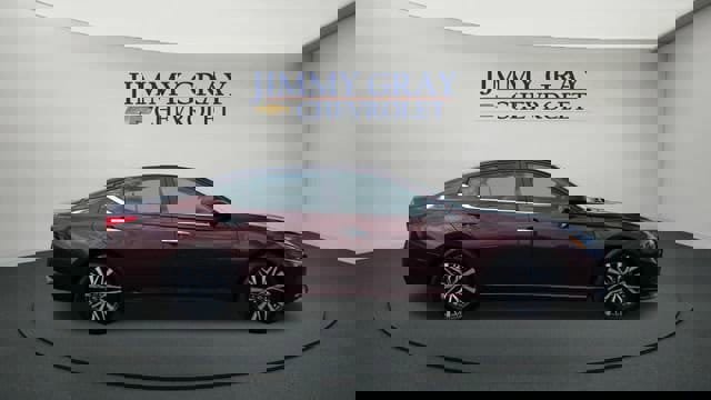 Used 2024 Nissan Altima 2.5 SV image 6