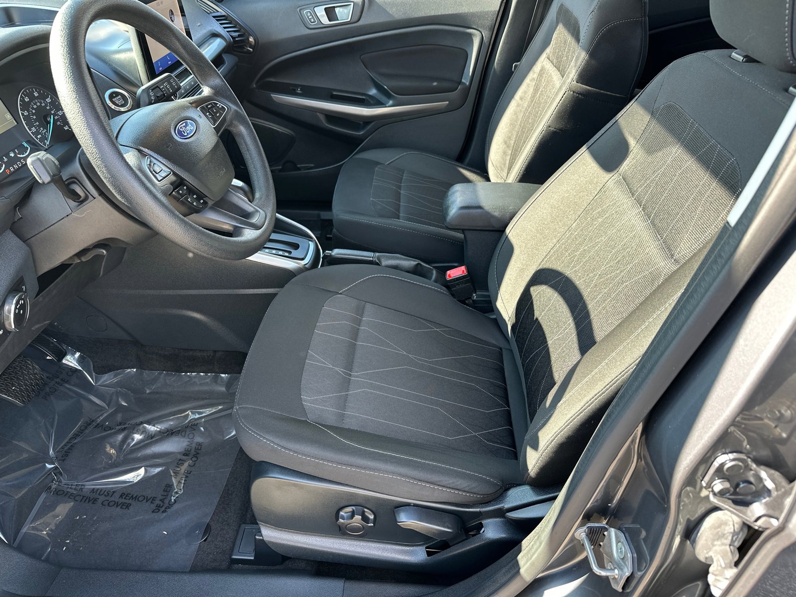 Used 2021 Ford EcoSport SE image 9