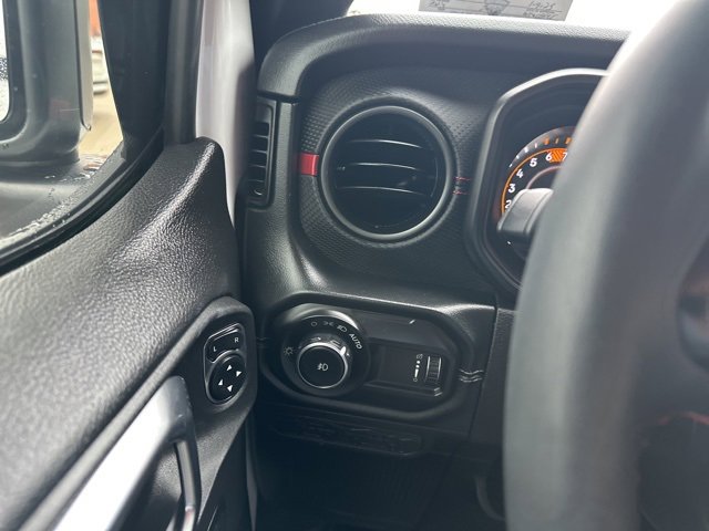 Used 2024 Jeep Wrangler Unlimited Rubicon image 21