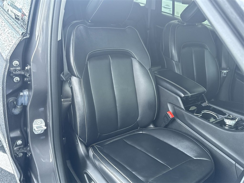 Used 2022 Jeep Grand Cherokee Limited image 29