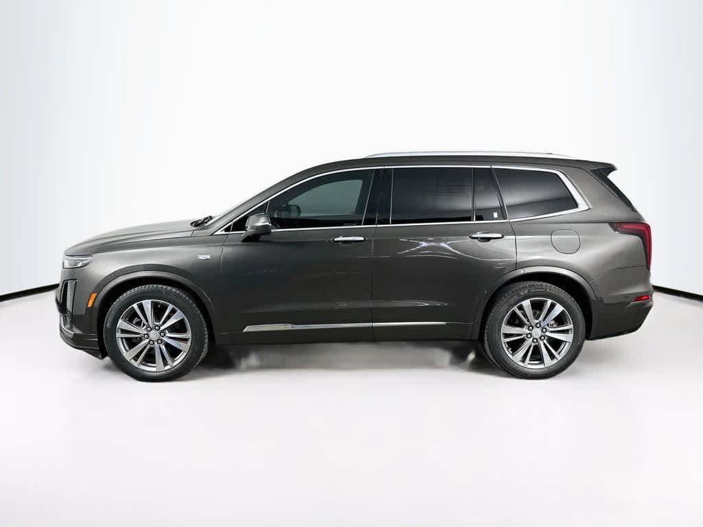 Used 2020 Cadillac XT6 Premium Luxury FWD image 3
