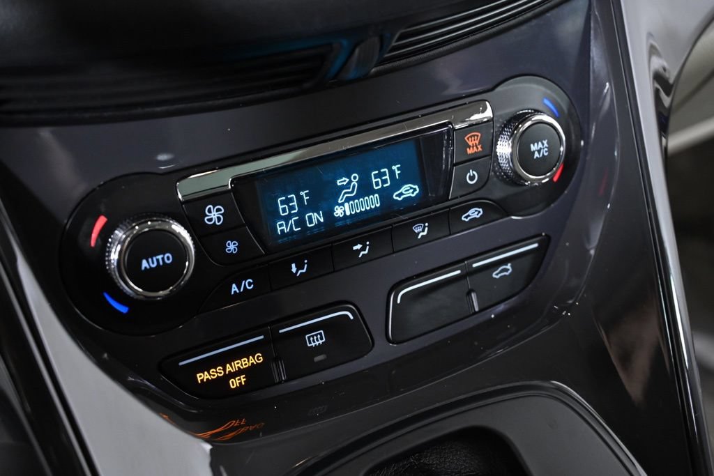 Used 2015 Ford Escape Titanium AWD/4WD image 18