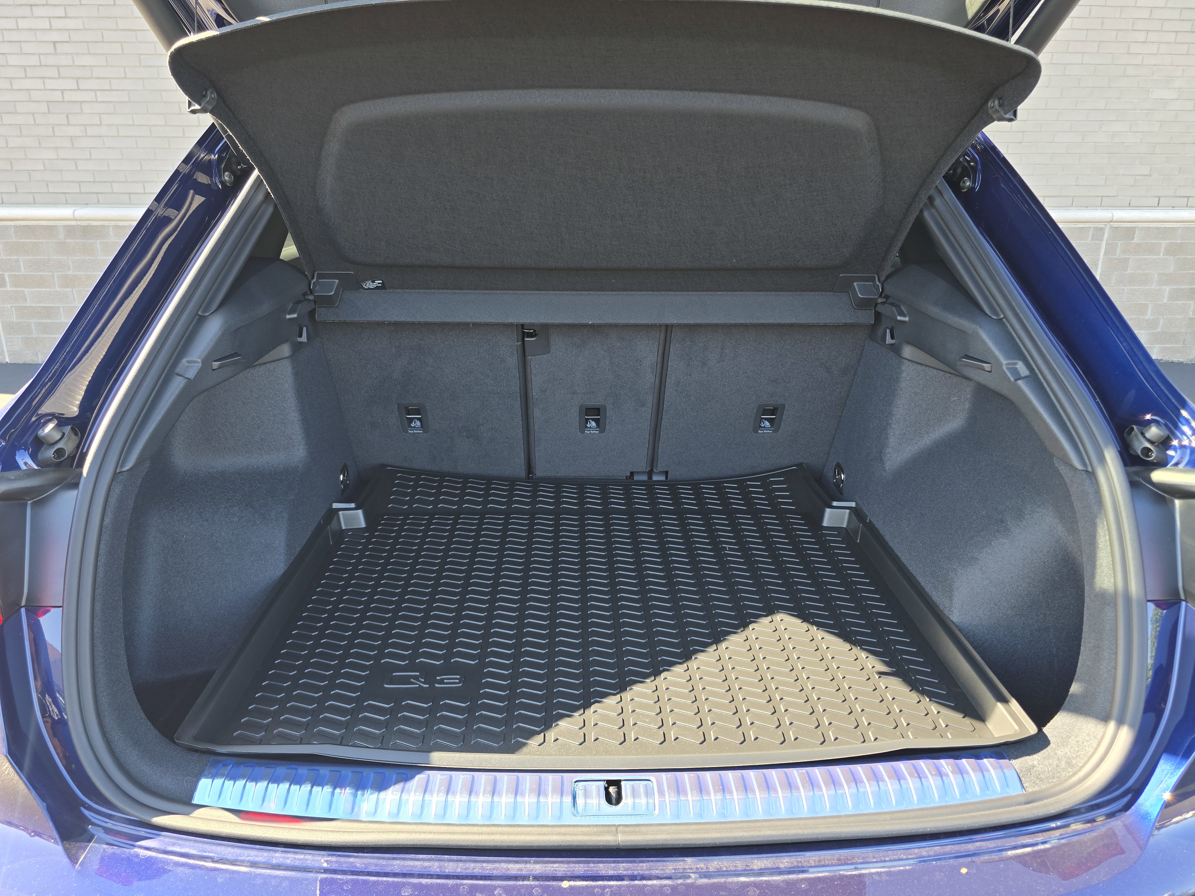 New 2025 Audi Q3 2.0T Premium image 27