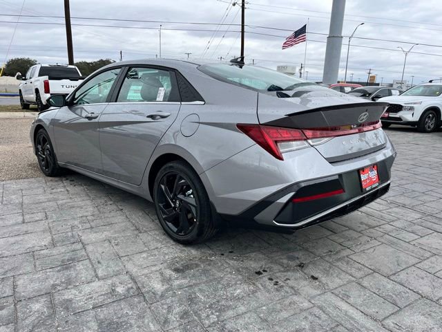 New 2026 Hyundai Elantra SEL Sport Premium FWD image 5