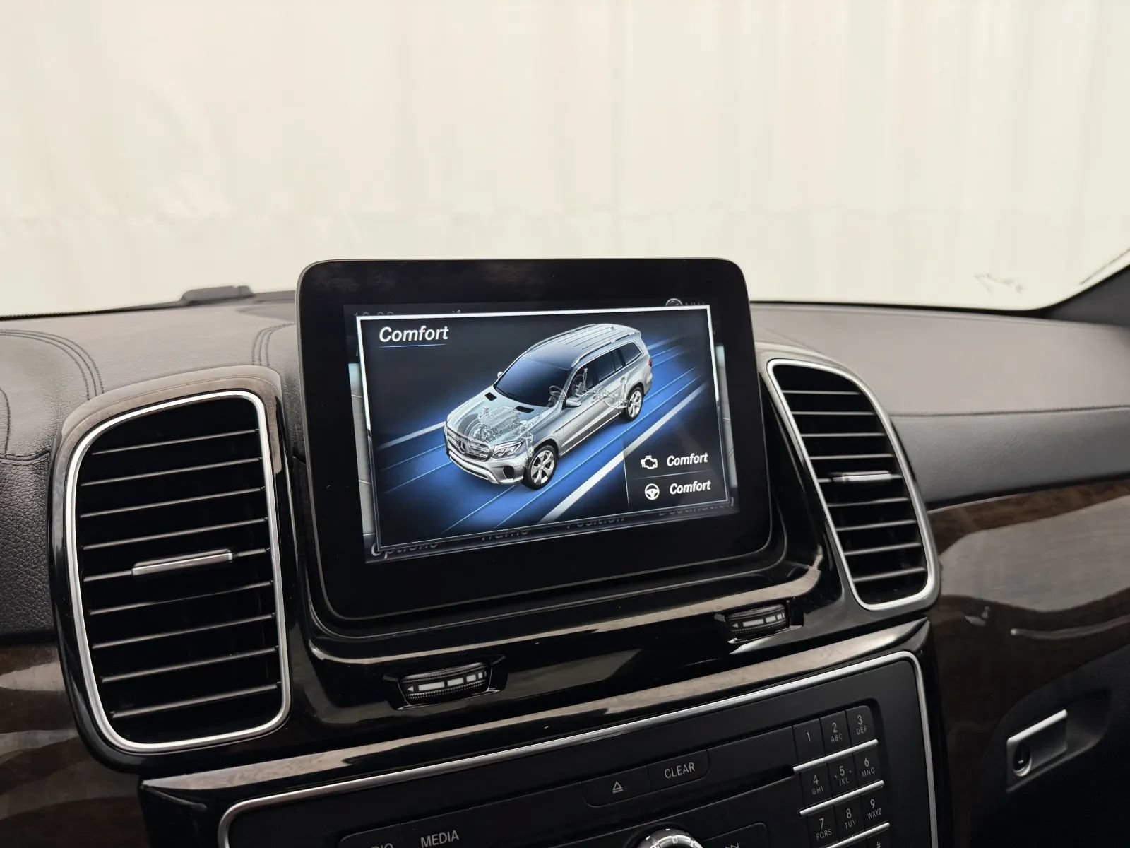Used 2017 Mercedes-Benz GLS 450 4MATIC image 30