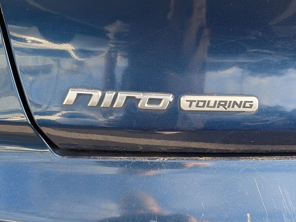 Used 2017 Kia Niro Touring w/ Advanced Technology Package image 3