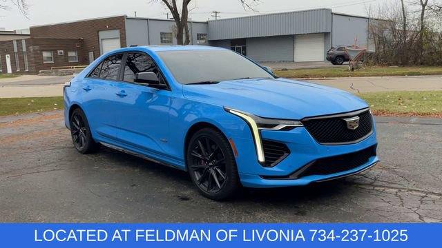 Used 2023 Cadillac CT4 V w/ Technology Package image 2