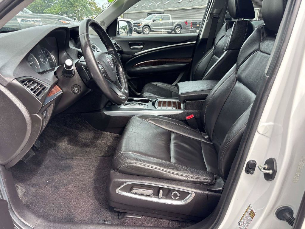 Used 2020 Acura MDX SH-AWD image 11