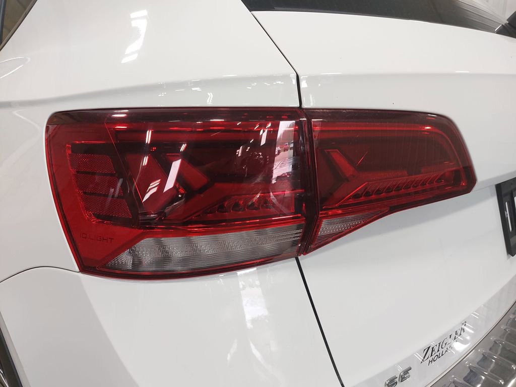 Used 2023 Volkswagen Taos SE w/ Panoramic Sunroof Package image 35