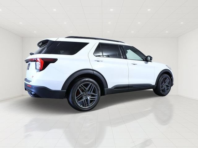 Certified 2026 Ford Explorer ST w/ Sun And Sound Package AWD/4WD image 6