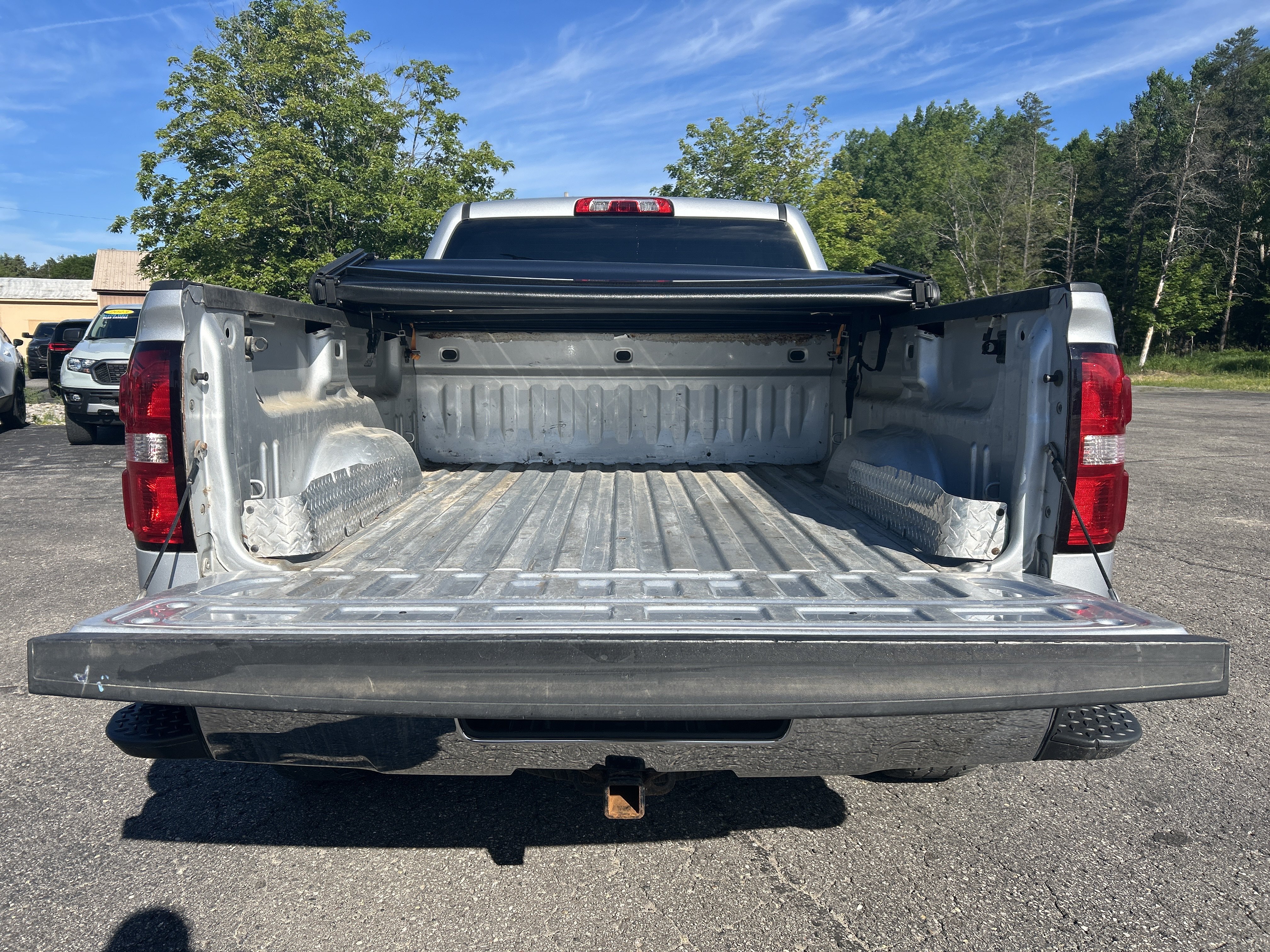Used 2015 GMC Sierra 1500 SLE w/ SLE Value Package AWD/4WD image 10