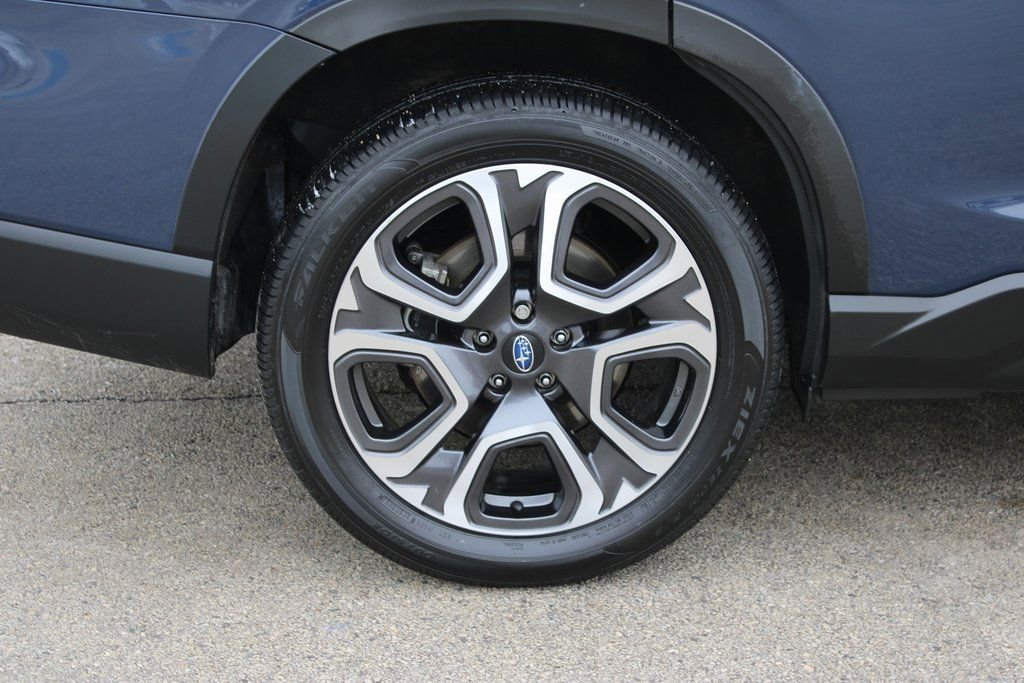 Used 2024 Subaru Ascent Limited image 33