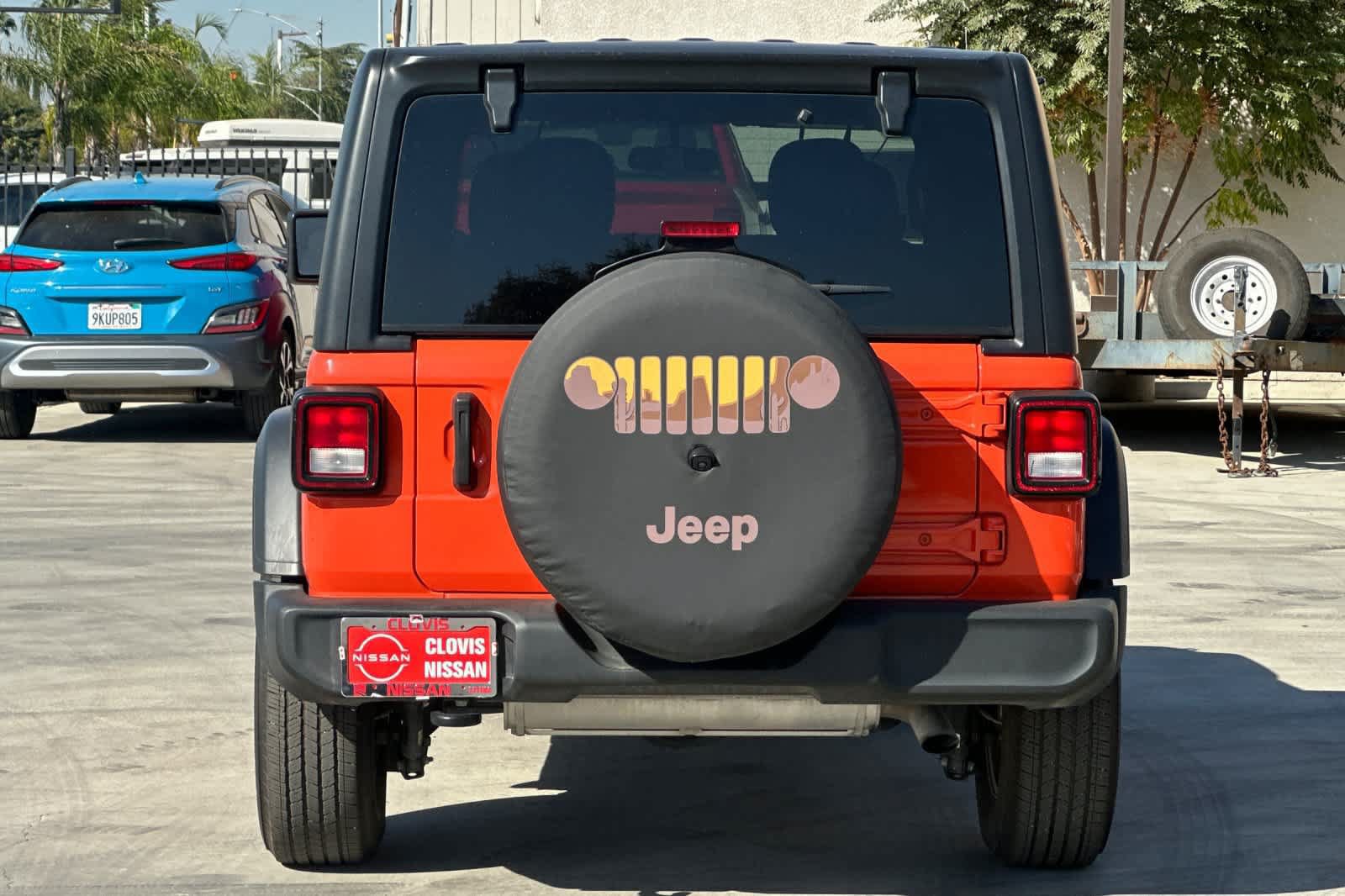 Used 2023 Jeep Wrangler Sport AWD/4WD image 7