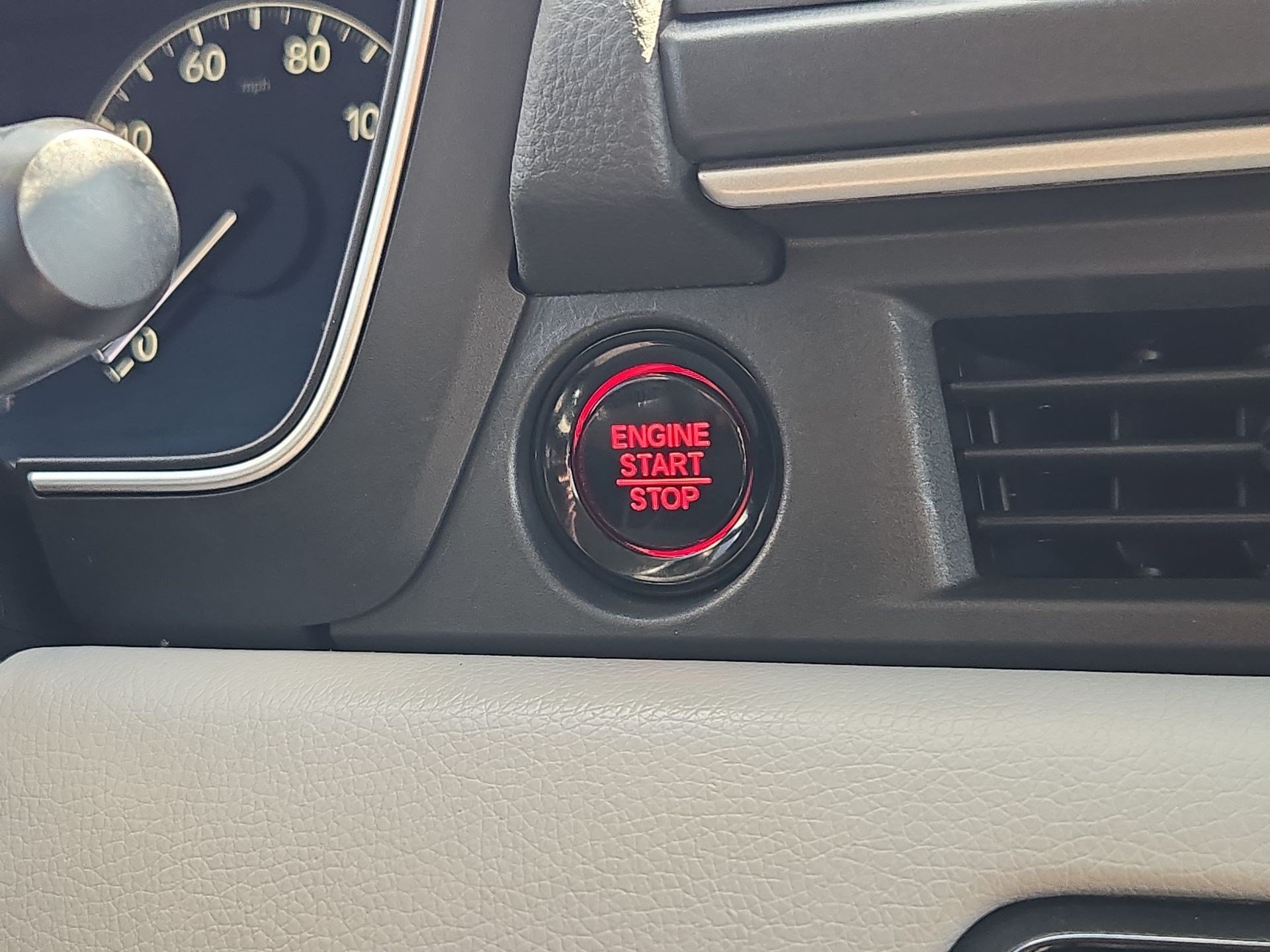 Used 2024 Honda Pilot EX-L image 16