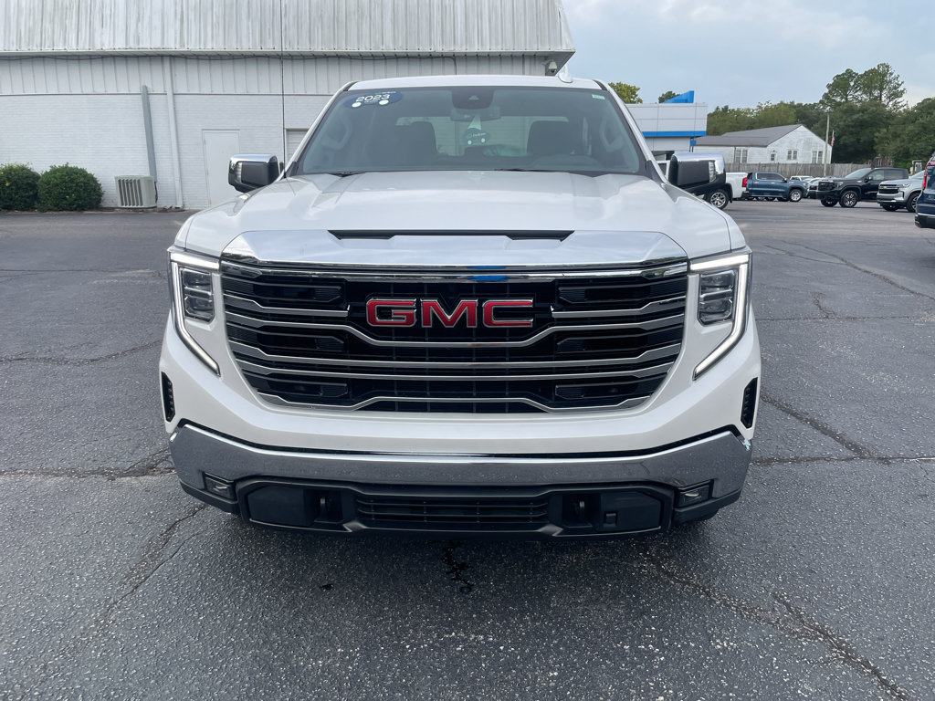 Certified 2023 GMC Sierra 1500 SLT w/ SLT Premium Package AWD/4WD image 3