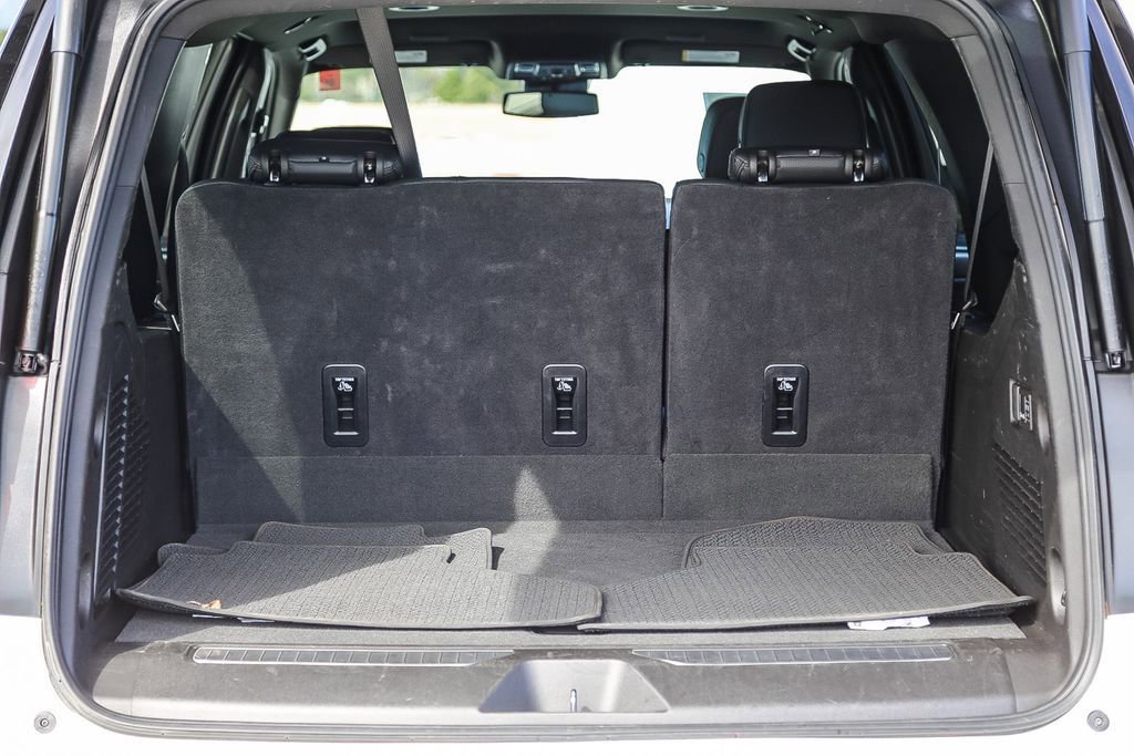 Used 2025 GMC Yukon XL Denali image 27