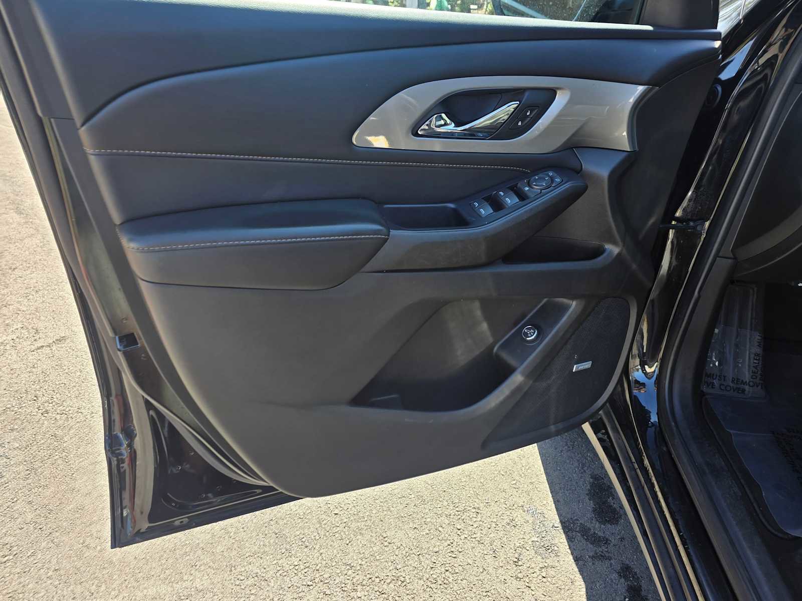 Used 2021 Chevrolet Traverse RS image 23