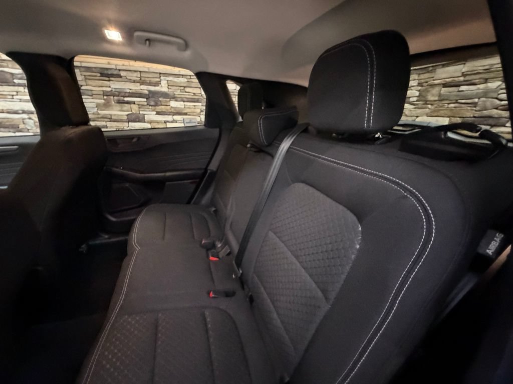 Used 2023 Ford Escape Active AWD/4WD image 29