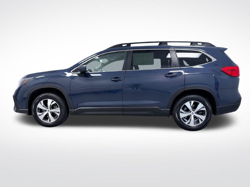 Used 2025 Subaru Ascent Premium AWD/4WD image 2