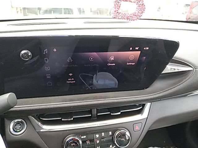 Used 2024 Buick Envista Preferred w/ Convenience I Package FWD image 5