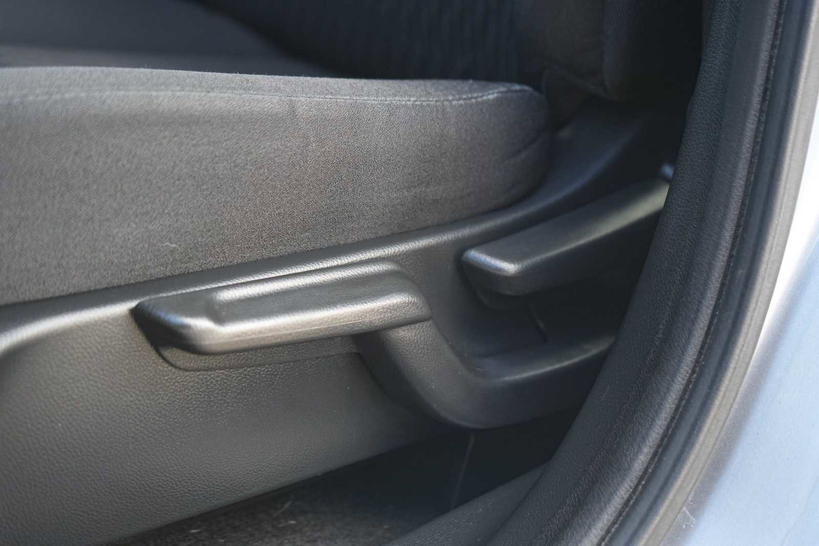 Used 2018 Honda Fit EX image 12