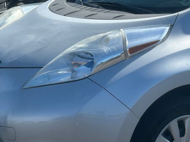 Used 2013 Nissan Leaf S FWD image 10