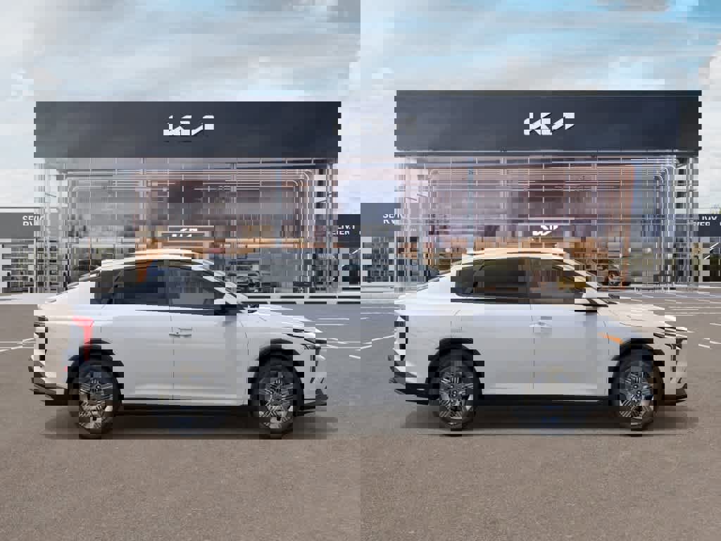 New 2026 Kia K4 LX image 7
