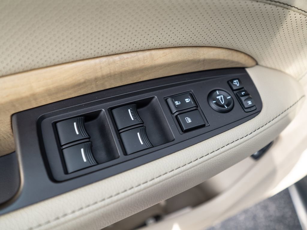 Certified 2020 Acura MDX SH-AWD w/ Technology Package image 26