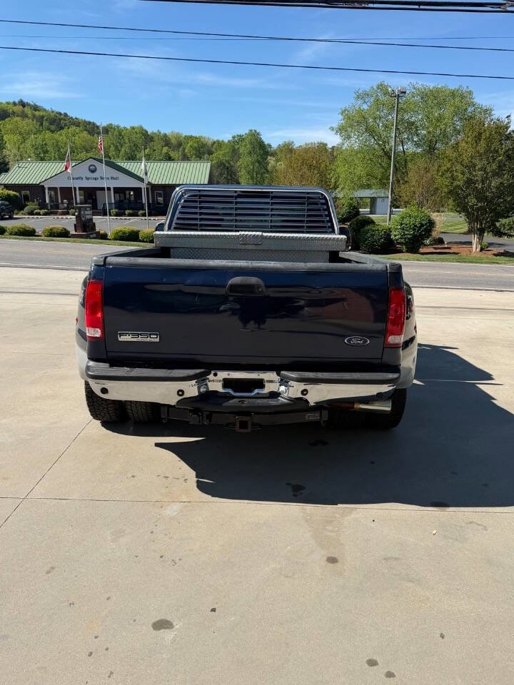 Used 2006 Ford F350 Lariat AWD/4WD image 6