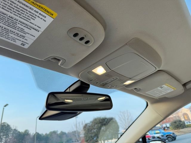 Used 2017 Ford Fusion Energi Platinum image 28