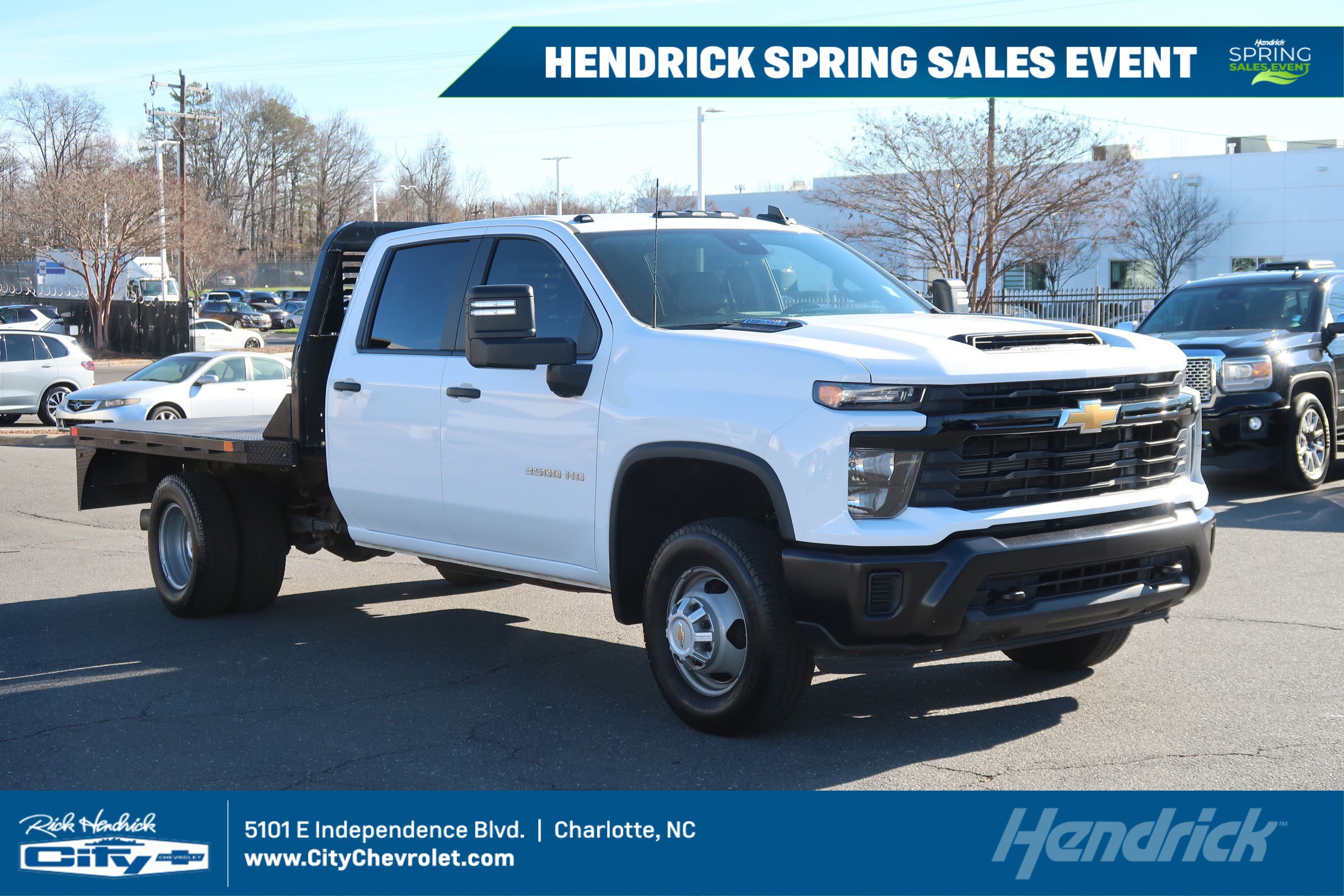 Used 2024 Chevrolet Silverado 3500 W/T image 1