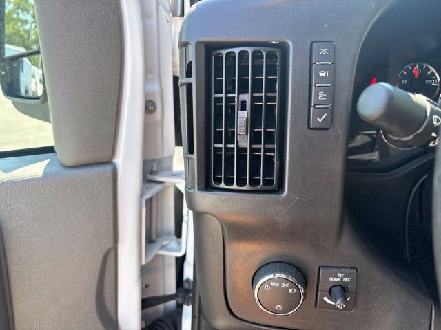 Used 2025 Chevrolet Express 2500 w/ Driver Convenience Package RWD image 31