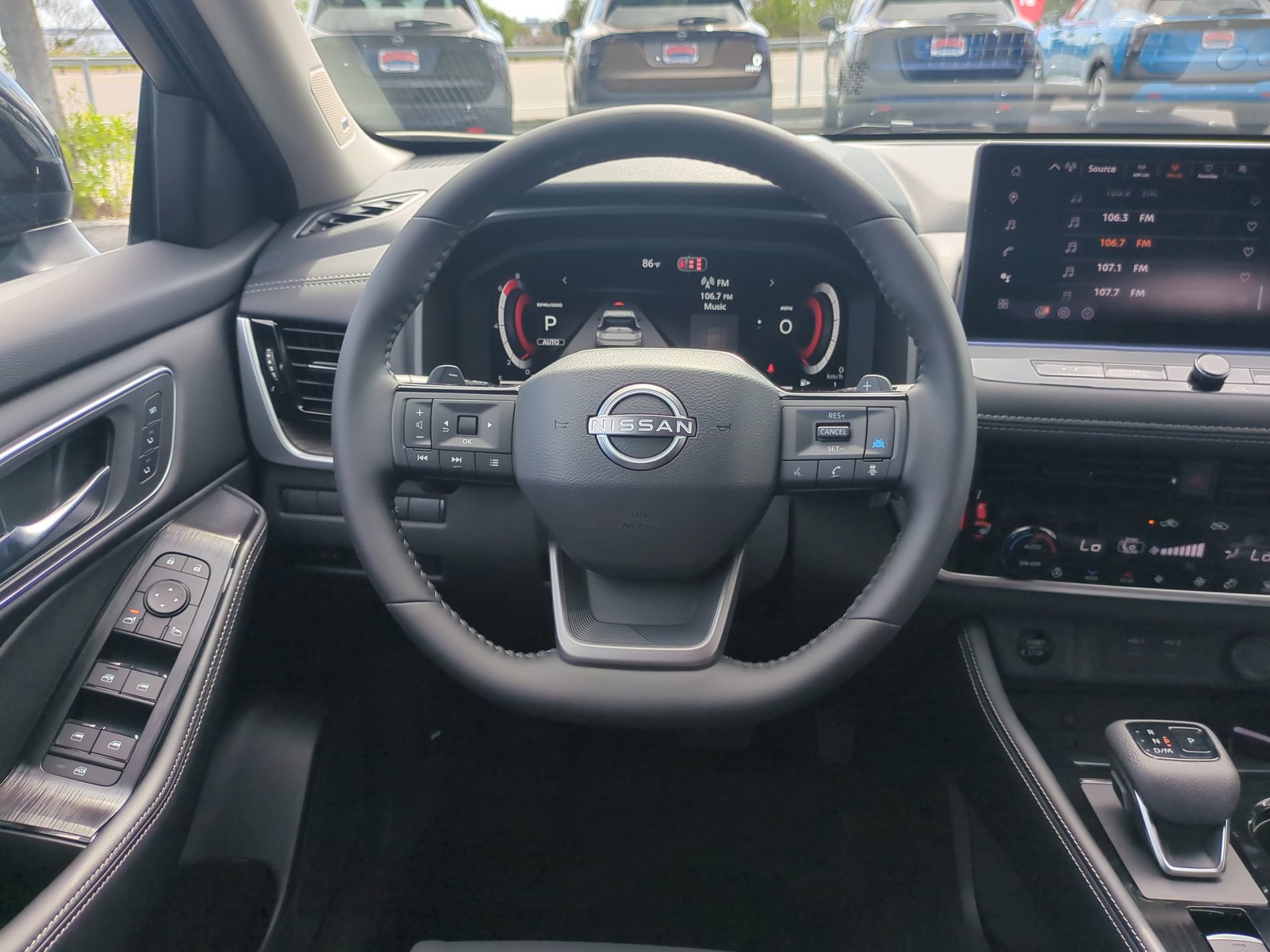 New 2026 Nissan Rogue Platinum w/ Platinum Premium Package AWD/4WD image 16