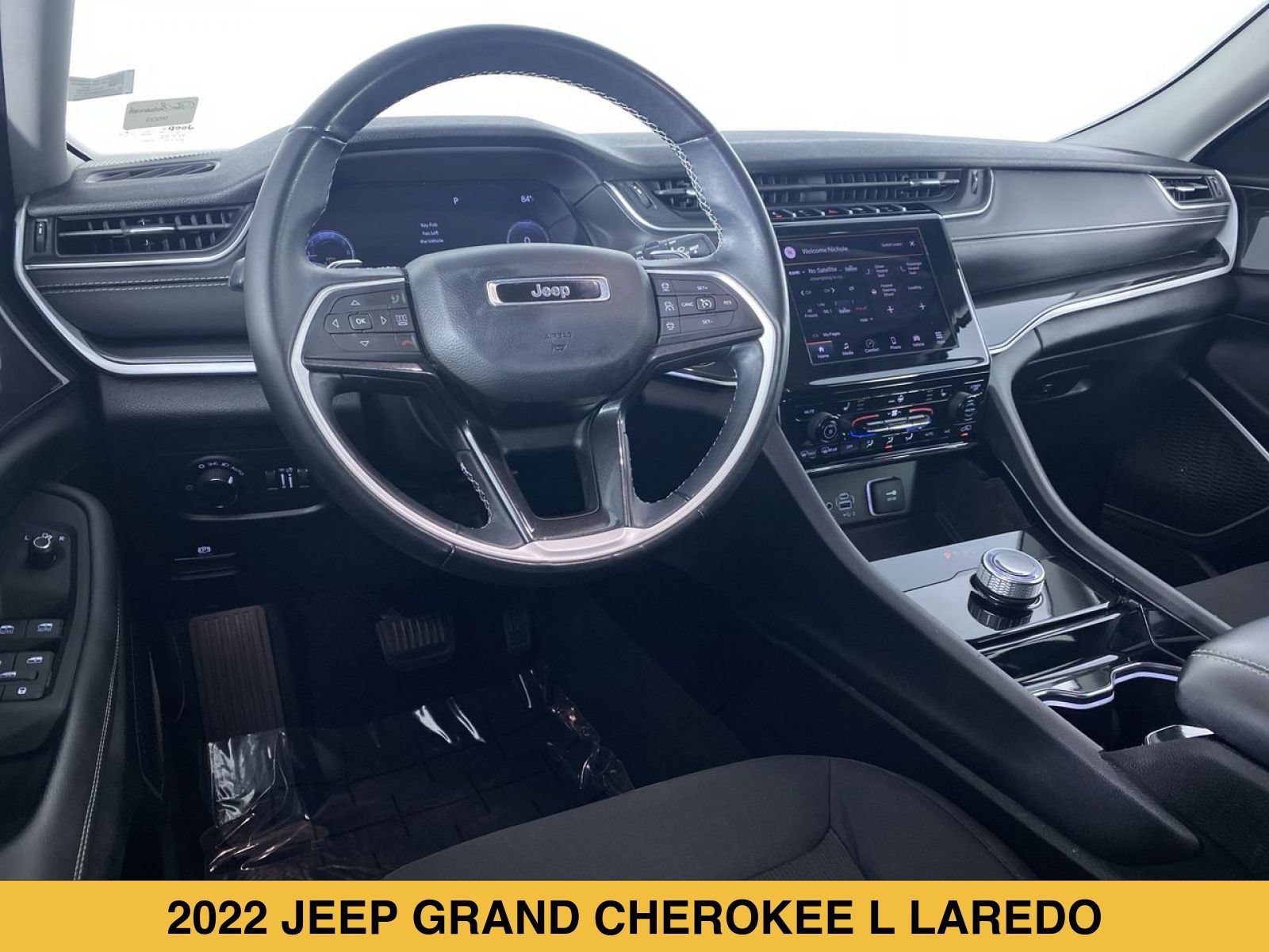 Used 2022 Jeep Grand Cherokee L Laredo w/ Luxury Tech Group I AWD/4WD image 2