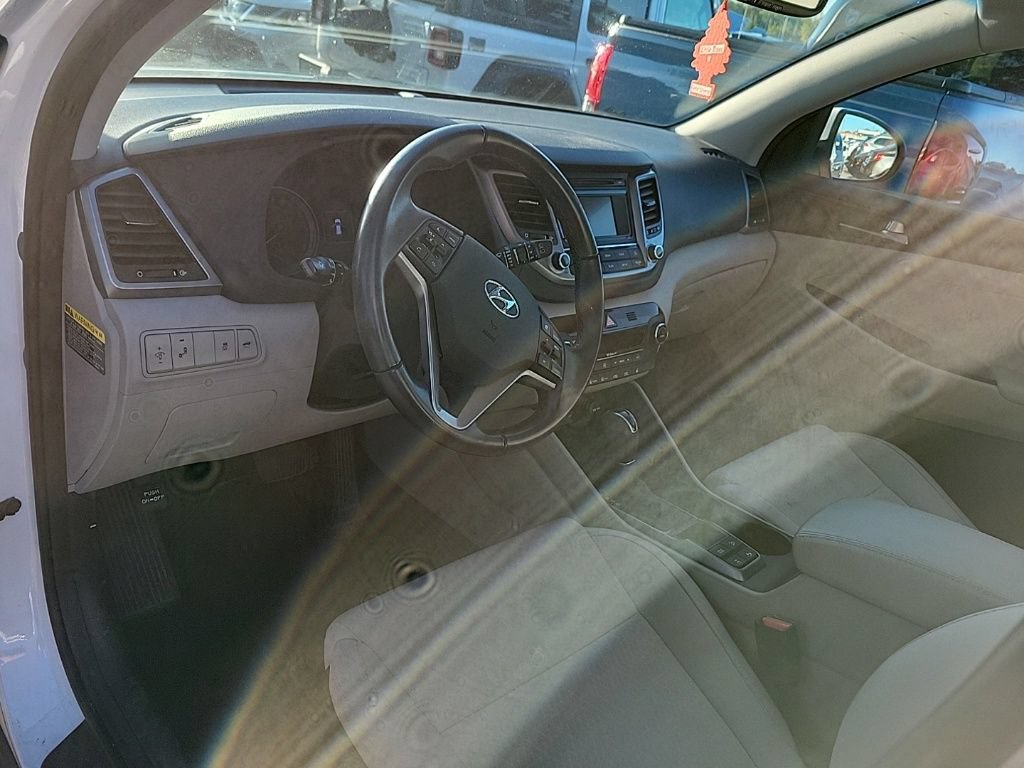 Used 2017 Hyundai Tucson Value AWD/4WD image 7
