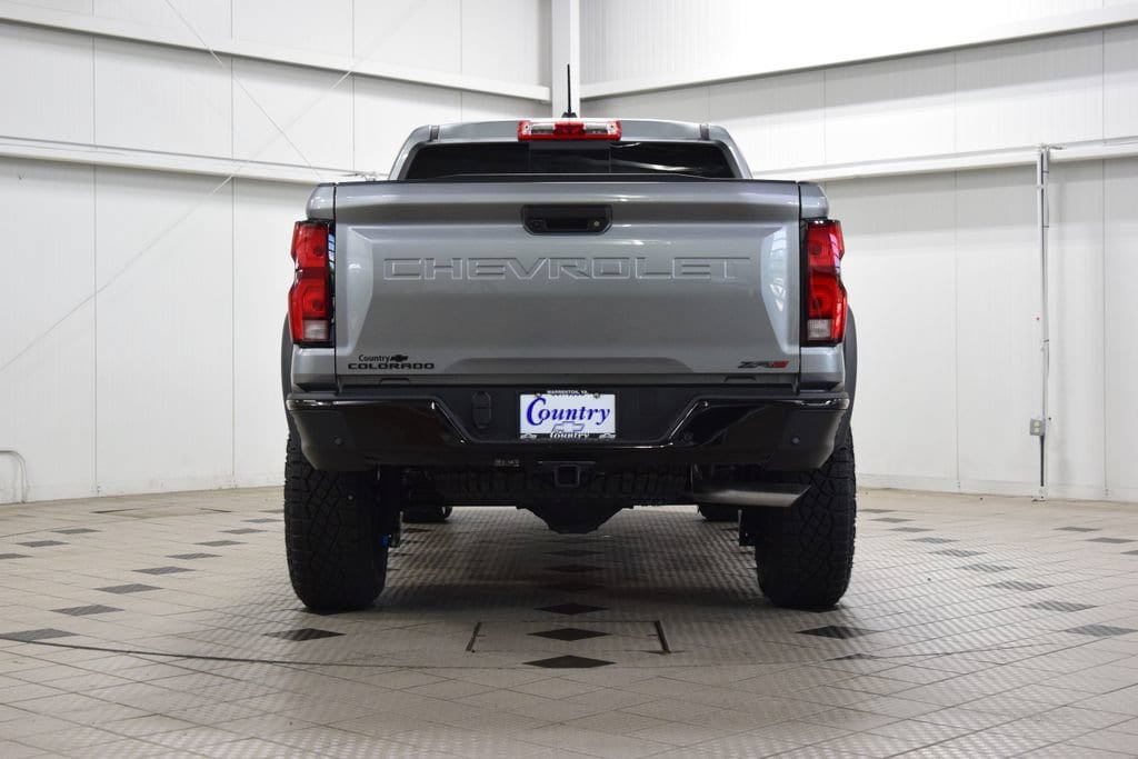 New 2026 Chevrolet Colorado ZR2 w/ Technology Package AWD/4WD image 7