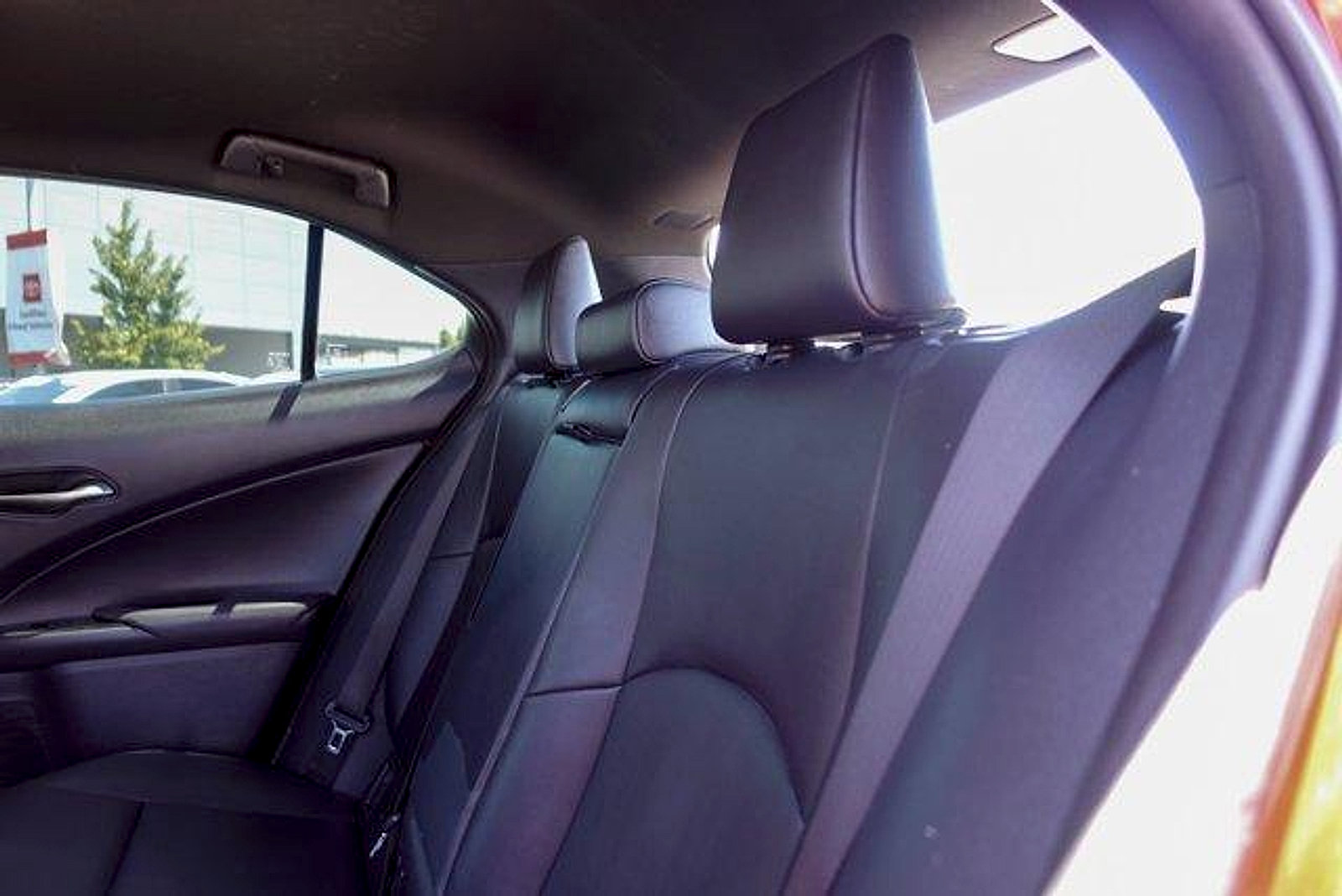 Used 2019 Lexus UX 200 w/ Premium Package FWD image 28