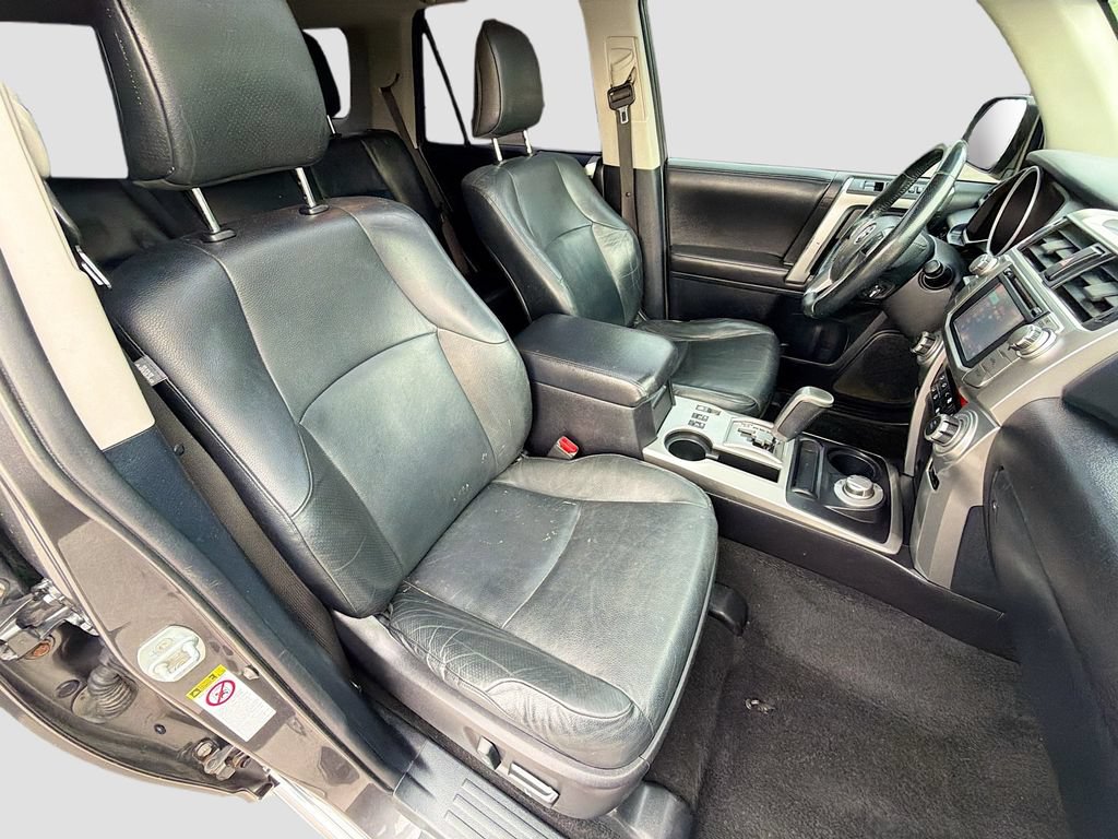 Used 2012 Toyota 4Runner Limited AWD/4WD image 31