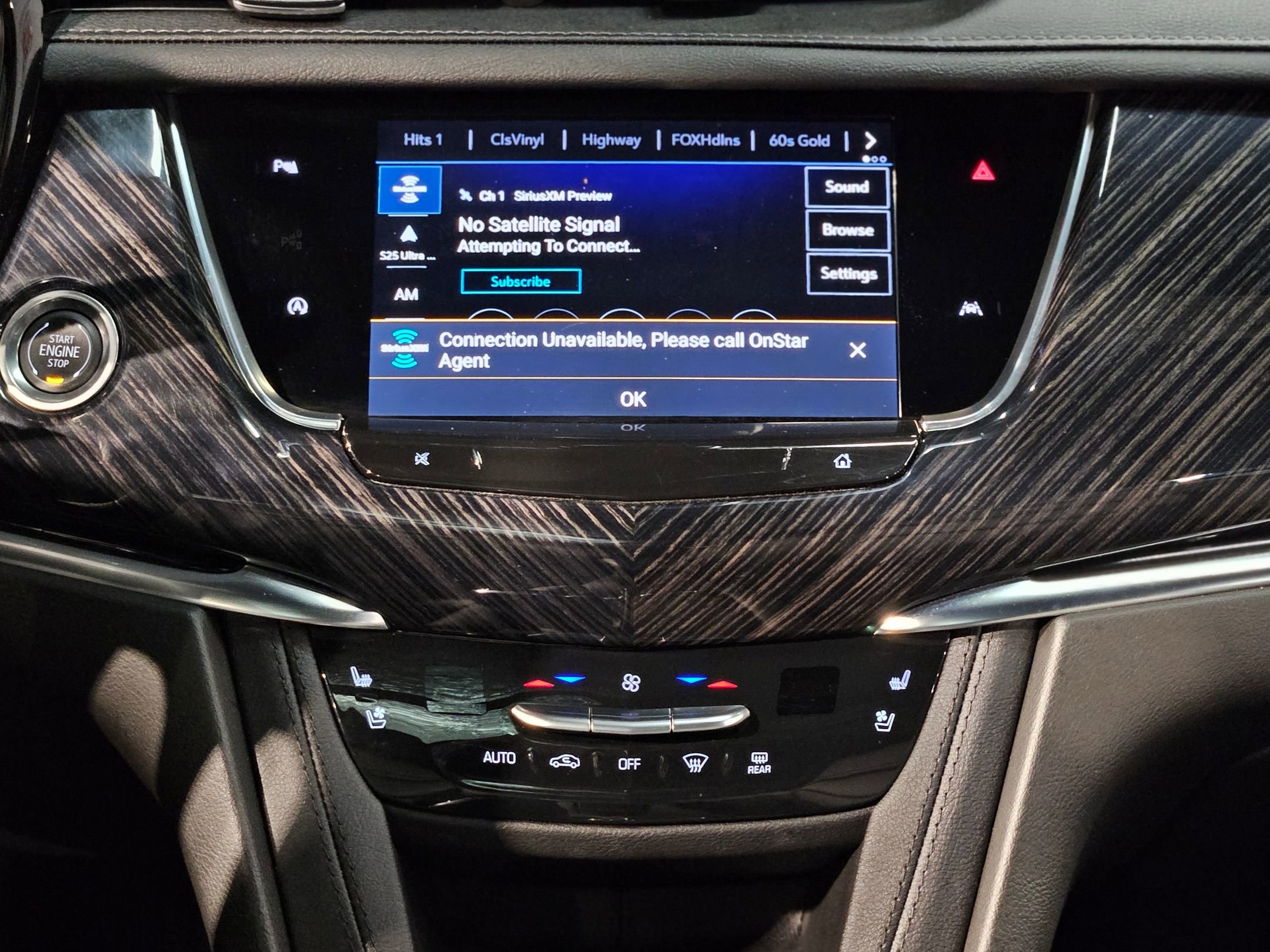 Used 2025 Cadillac XT6 Premium Luxury image 16