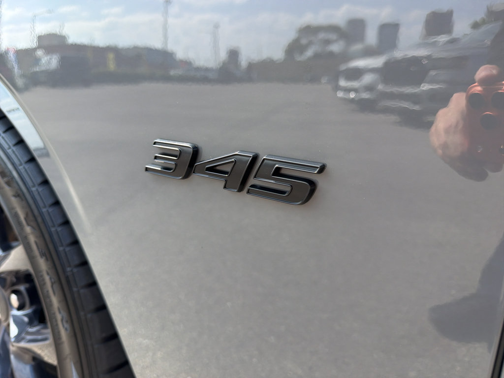 Used 2023 Dodge Challenger R/T w/ Blacktop Package RWD image 9