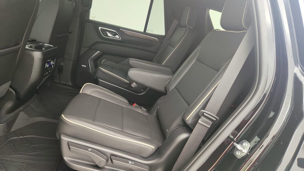 Used 2023 Chevrolet Tahoe Premier w/ Premium Package 2 RWD image 28