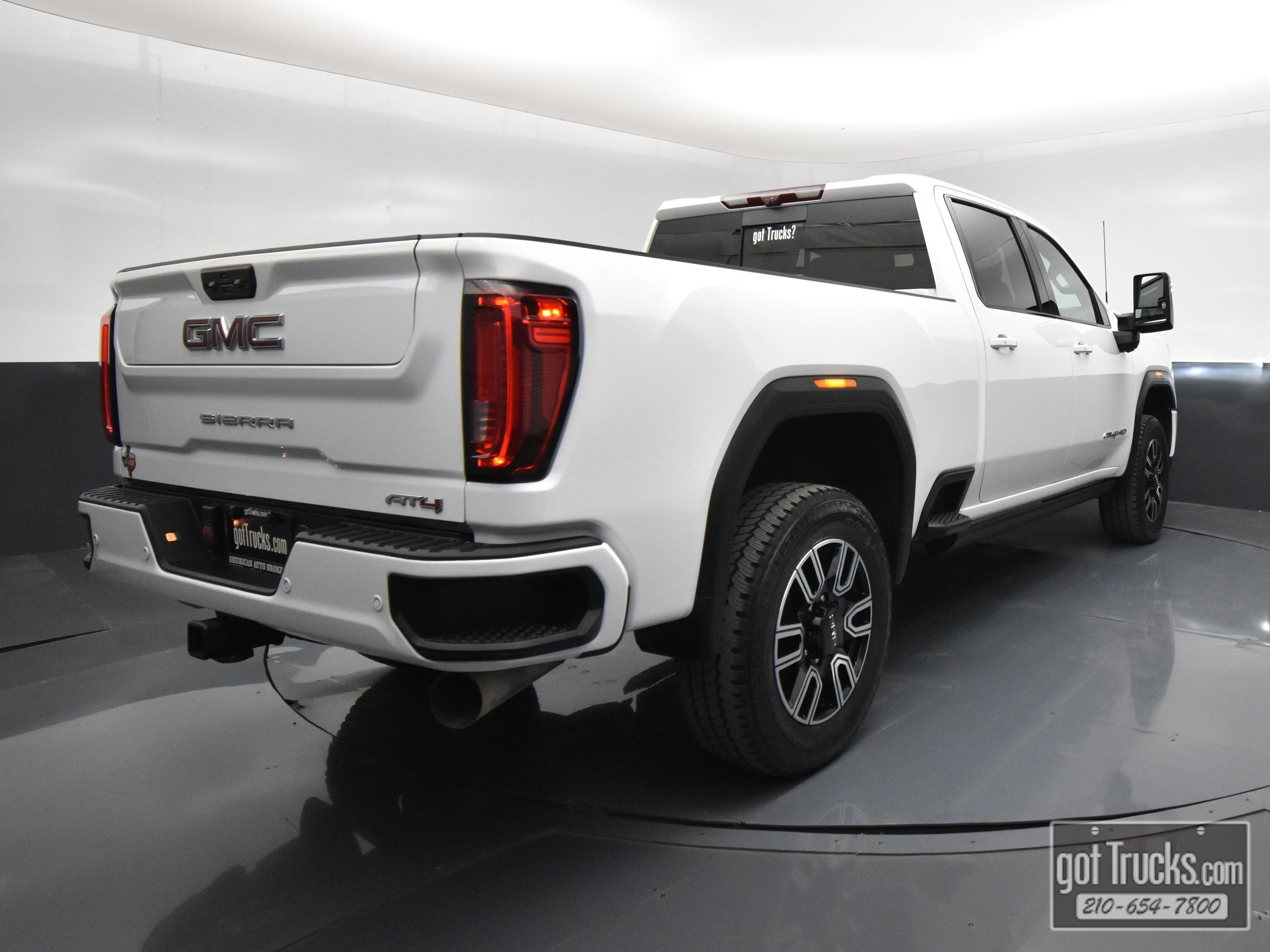 Used 2023 GMC Sierra 2500 AT4 w/ AT4 Premium Plus Package image 46