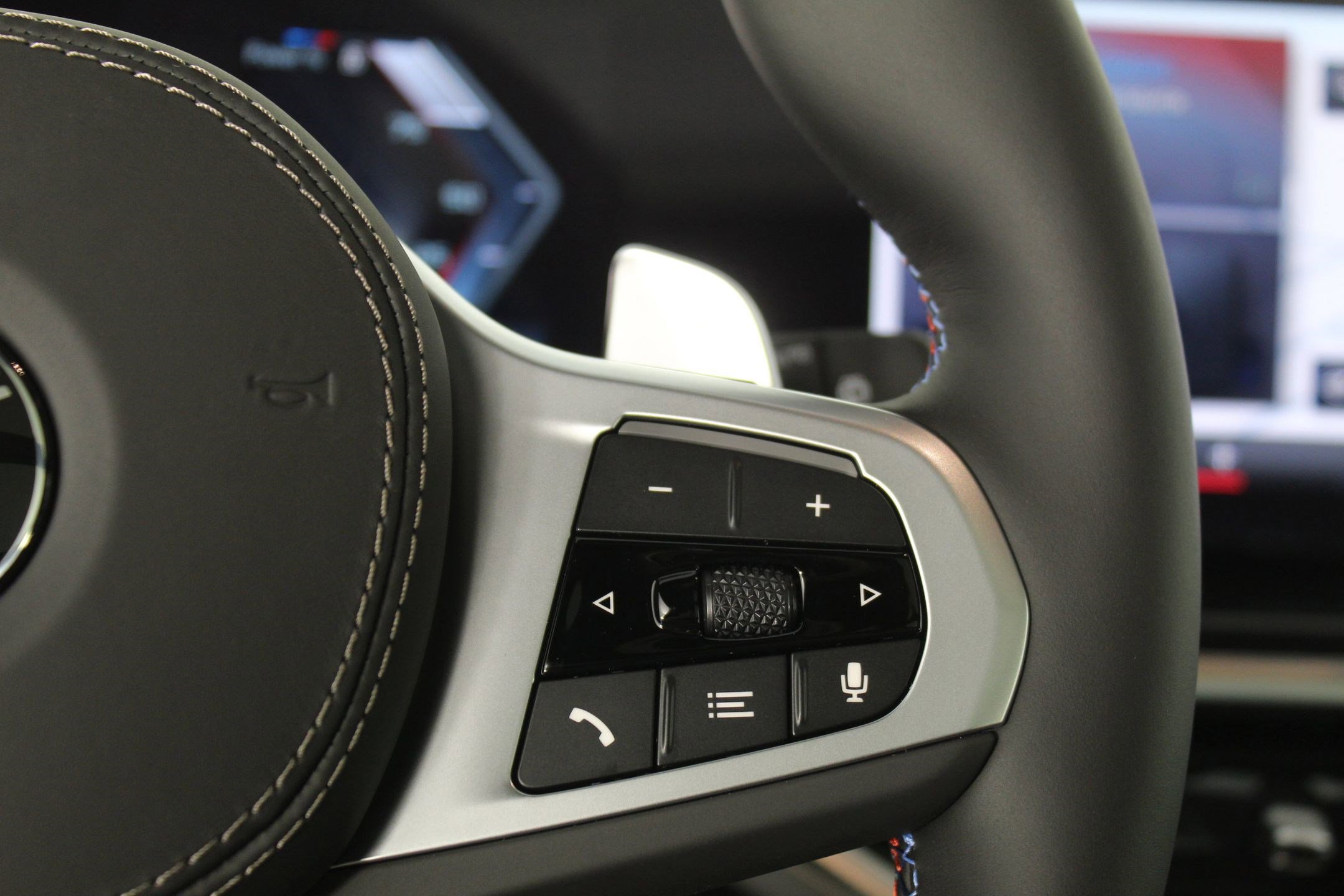 New 2026 BMW X7 M60i image 35