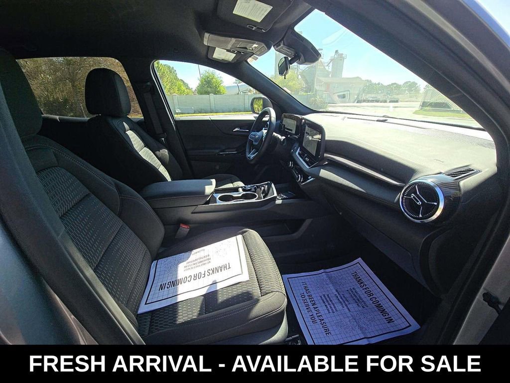 Used 2026 Chevrolet Equinox LT image 9